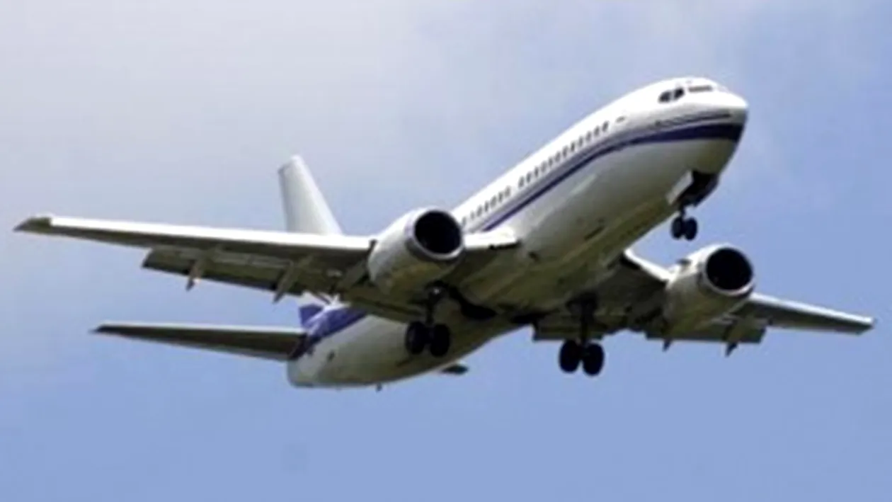 Un avion a aterizat de urgenta pe aeroportul Otopeni! Doi pasageri ar fi injunghiat o stewardesa!