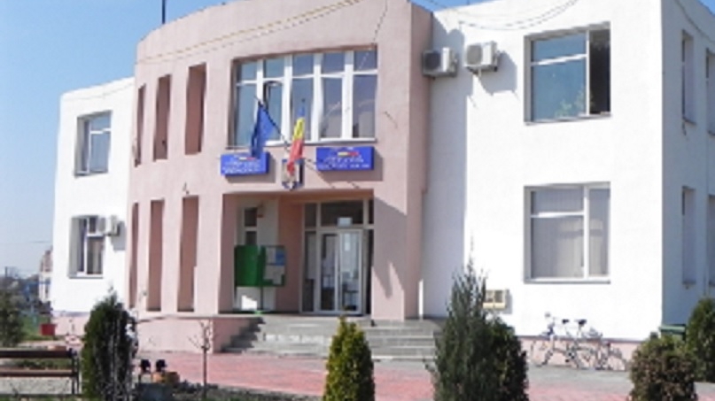 Jaf la o primărie din Arad! Hoții au intrat pe geam și au plecat cu seiful