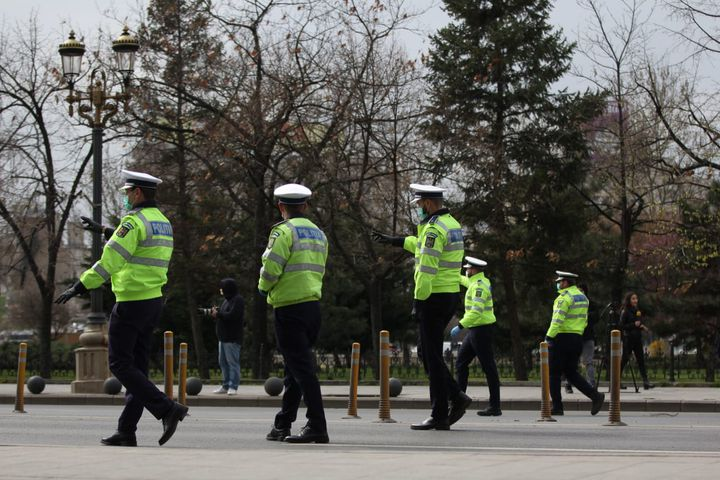 Trei bucureșteni au primit amenzi record, după ce au fost trași pe dreapta de polițiști! Descoperirile incredibile făcute de oamenii legii