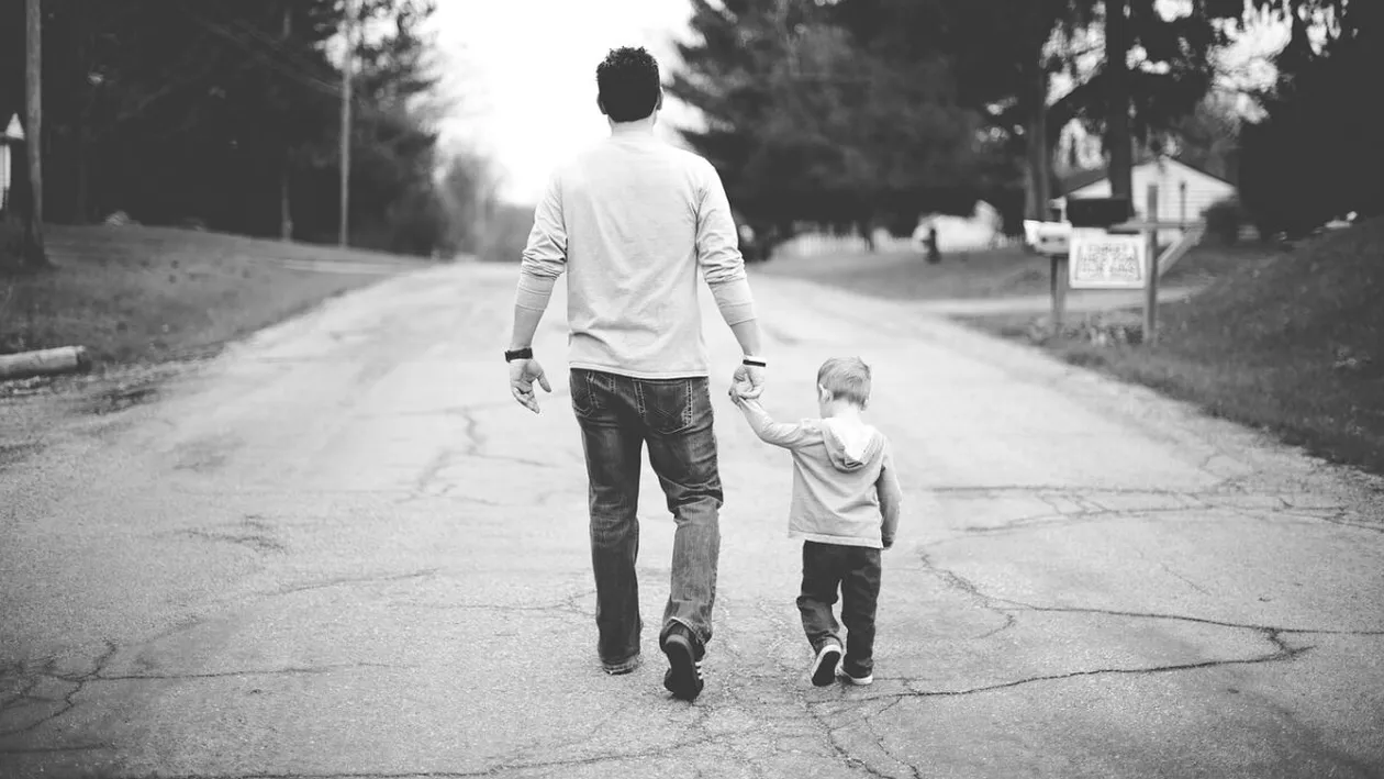 Gestul făcut de un bărbat pentru a-și salva fiul de 5 ani! Micuțul s-a născut cu o boală rară