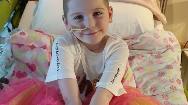 O fetiță de 8 ani și-a planificat propria înmormântare. Este incredibil ce au putut să facă medicii