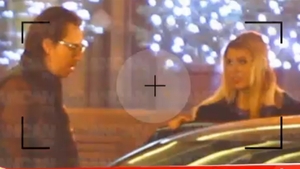 Nu-i pasa ca-si raneste sotia! Un celebru artist de la noi si-a scos amanta in lume si a prezentat-o tuturor!