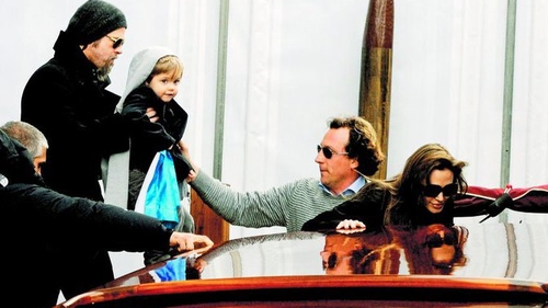 Uite ce mare s-a facut pustiul lui Brad Pitt!