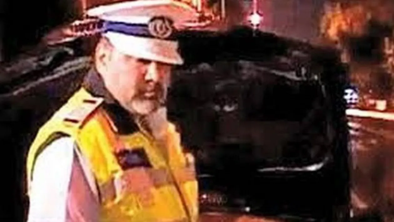 Sicriul poliţistului ucis de “Sultanul veiozelor” a ajuns acasă! Vaduva a fost la un pas să leşine când l-a văzut