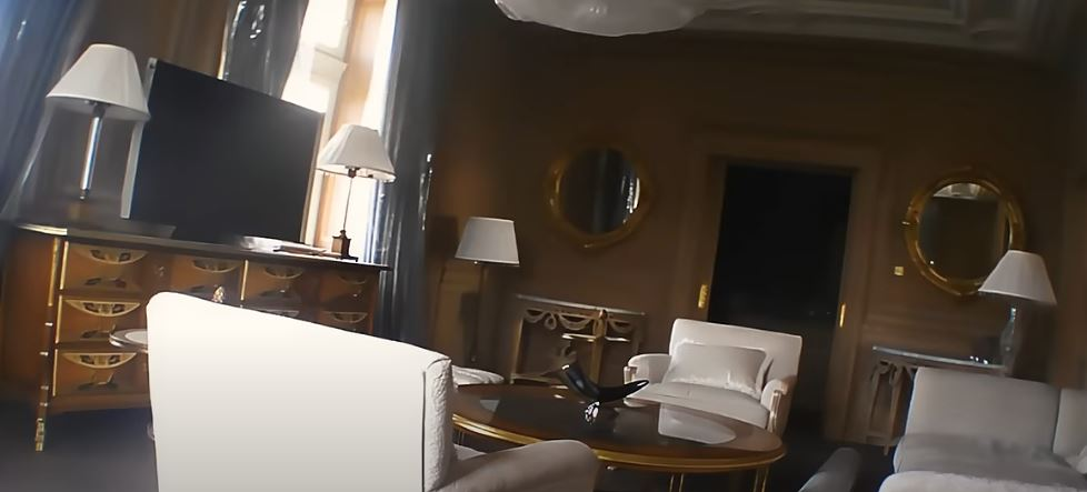 Imagini din interiorul palatului lui Vladimir Putin / sursă foto: capturi video Youtube