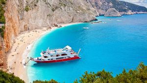 Grecia repornește turismul din 15 iunie, însă nu pentru toată lumea! Lista celor 19 țări care vor putea trimite turiști