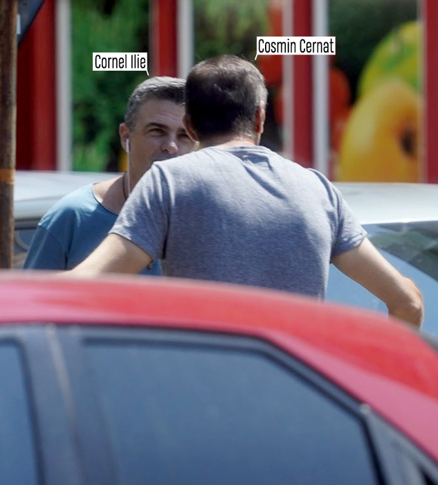 Cornel Ilie și Cosmin Cernat discută în plină stradă, în zona Dorobanți