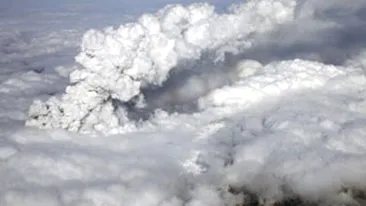 Spatiul aerian spaniol, inchis din cauza norului de cenusa vulcanica