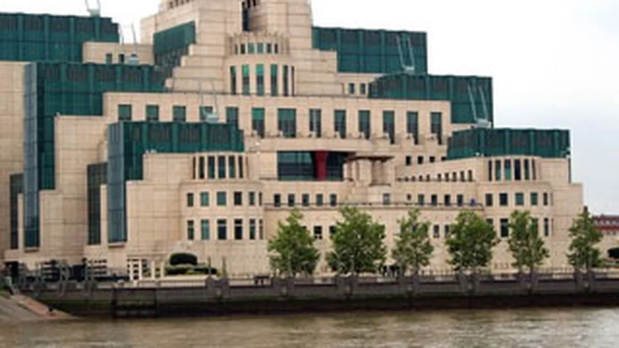 Bomba la sediul MI 6, din Marea Britanie, doi barbati sunt anchetati