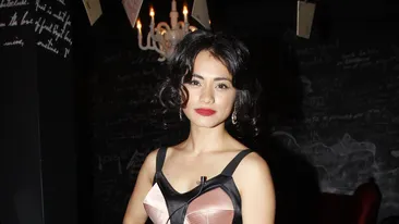 Aylin Cadir calca pe urmele divelor de la Hollywood! Este cel mai... provocator agent, cand poarta lenjerie intima!