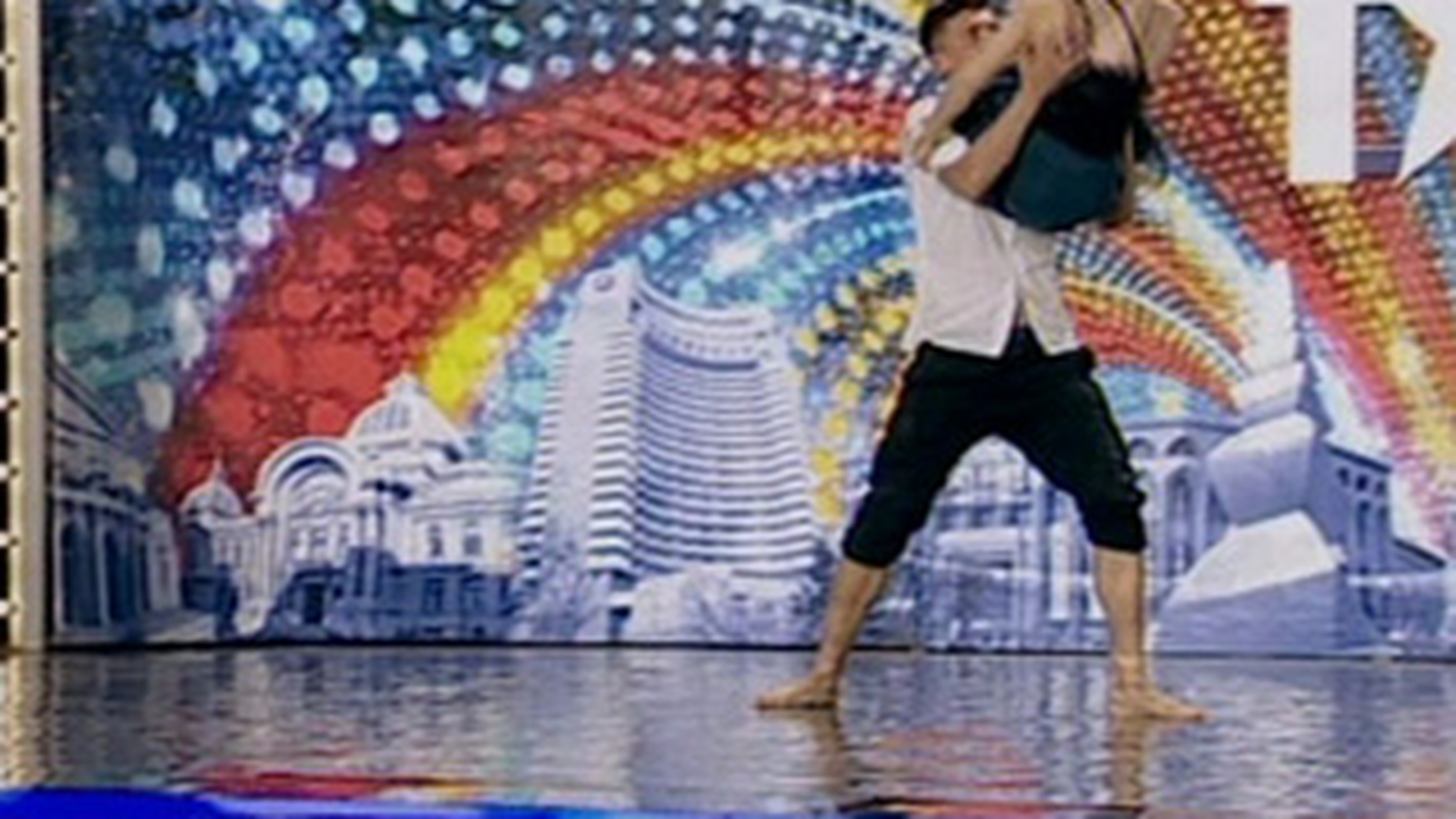 VIDEO Adriana si George, cei mai senzuali de la "Romanii au talent"! Dansul lor l-a lasat pe Mihai Petre fara cuvinte!