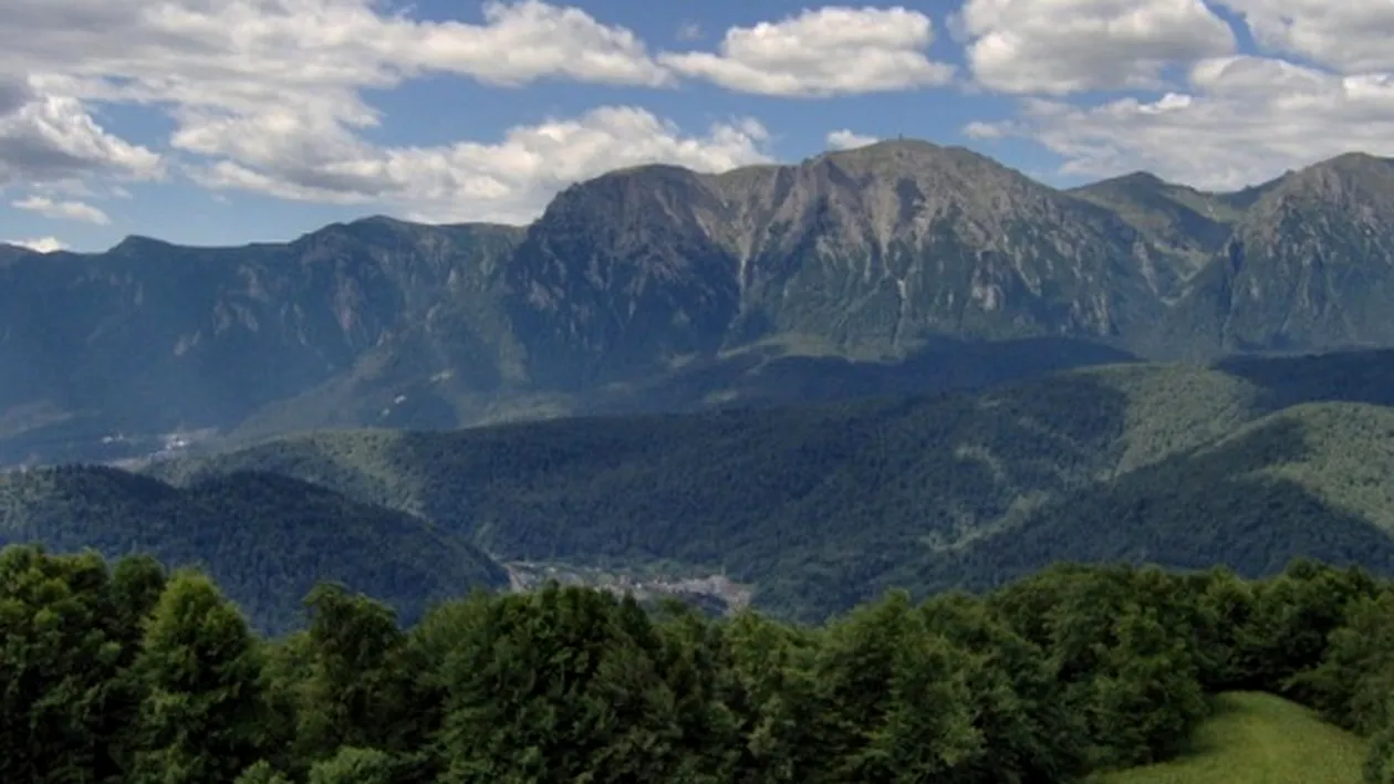 O femeie a murit dupa ce a cazut intr-o prapastie, in Masivul Bucegi