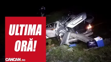 O maşină cu 5 tineri a căzut într-o râpă pe Transfăgărăşan. Apelul la 112 s-a făcut la ora 23:00. FOTO