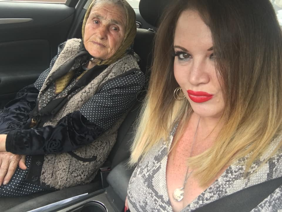 I s-au făcut vrăji de ziua ei? Ce cadou înspăimântător a primit Oana Lis