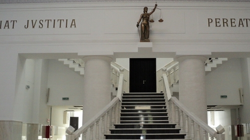 Se lupta de doi ani sa devina barbat! Ultima sansa pentru ca Janina sa-si poata schimba sexul!