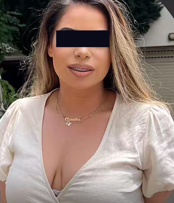 Ea este celebra ”Gândac”, prietena Claudiei cu care a ”tradus-o” Ionuț Mocăniță. Joc bizar al sorții