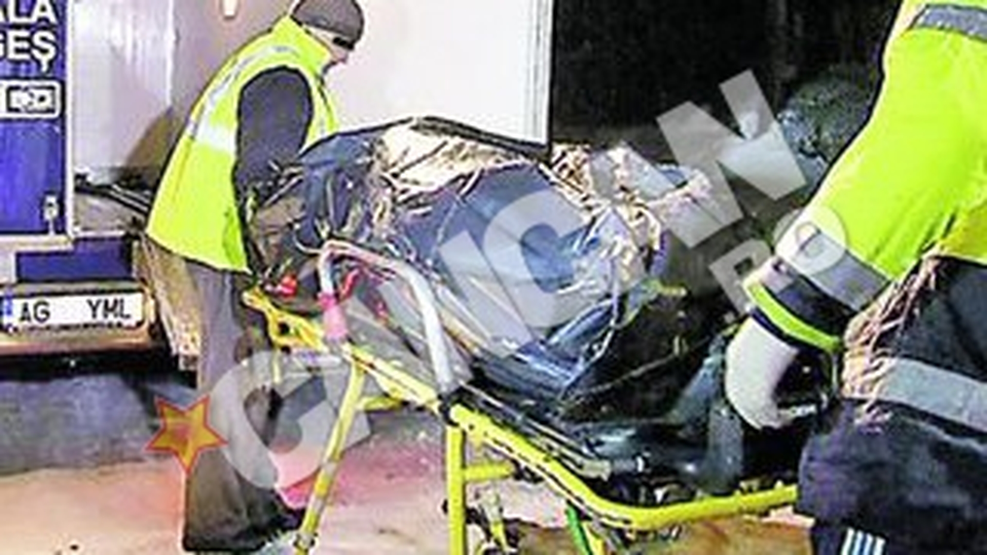 Ucis cu 10 lovituri de cutit si incendiat! Victima, un taximetrist, a fost gasita arsa in proportie de 90%