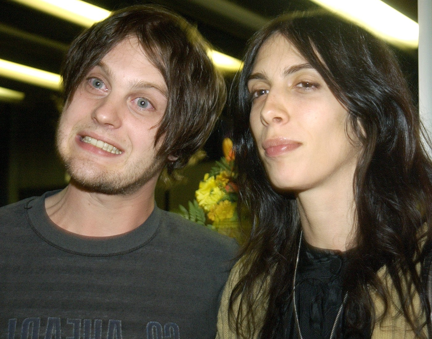 Actorul Michael Pitt și iubita sa Jamie Bochert în 2005. Foto: Profimedia
