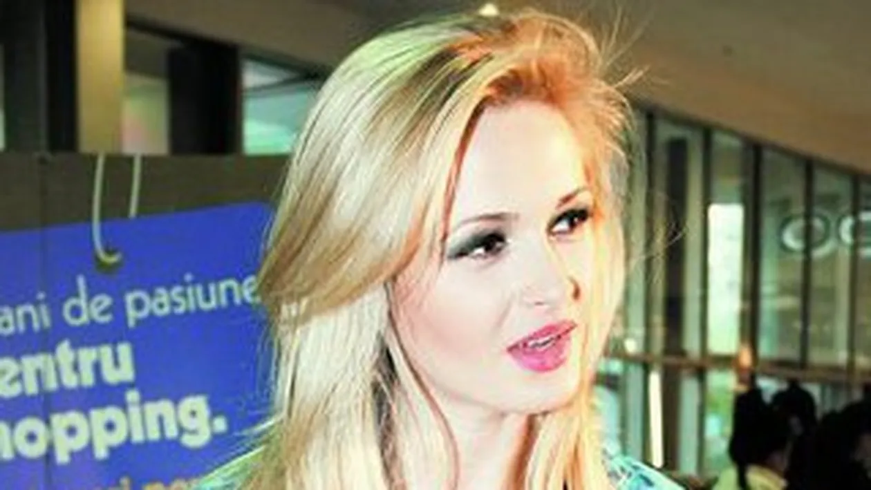 Alina Crisan si-a schimbat numele in Alinka