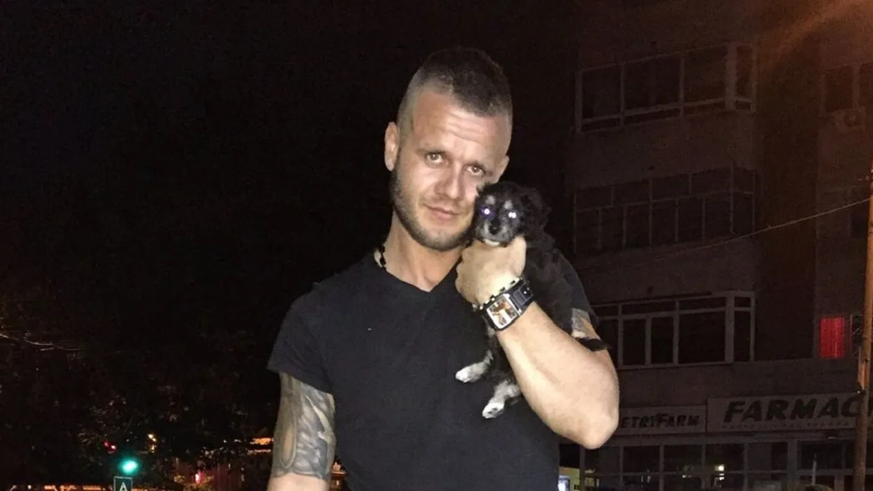 Crimă în plină stradă la Craiova. I-a sărit în ajutor unui prieten şi a fost înjunghiat în inimă