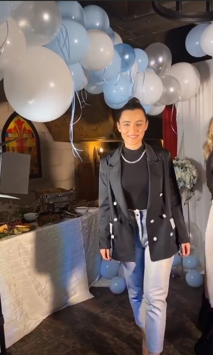 Cum a reacționat Alexia Eram după ce a fost jignită în public! Fiica Andreei Esca, filmată cu masca medicală pe față