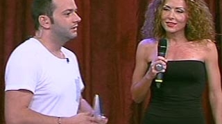 VIDEO Carmen Bruma l-a invatat pe Mihai Morar cum sa scape de burta! Vezi aici ce exercitiu i-a aratat!