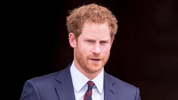 Prințul Harry a fost „frustrat” de-a lungul vremii de comparația cu unchiul său, fostul prinț Andrew. Ce spun apropiații Casei Regale