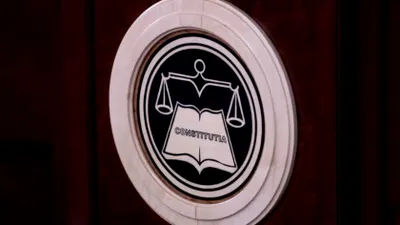 Nicușor Dan sesizează CCR despre unele prevederi privind guvernanța corporativă a întreprinderilor