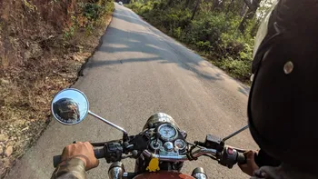 Tragedie în Austria! Un român de 20 de ani a murit într-un accident de motocicletă, iar pasagera de 17 ani rănită