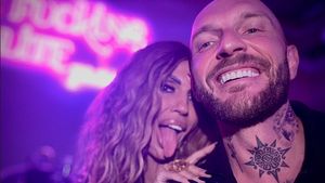 Cătălin Bordea + Raluca Bădulescu şi internetul a luat-o razna: "Ai văzut pozele cu ea şi te-a încântat? Să îţi fie ruşine""