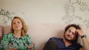 Cum arată casa lui Florin Dumitrescu. Vila are un etaj, un living spațios și o bucătărie ca-n restaurantele celebre