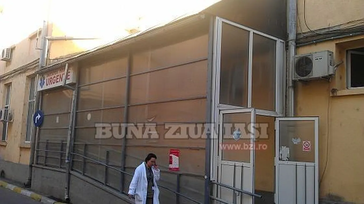 Medicilor nu le-a venit sa creada cand barbatul a intrat in salon: avea un tub de 20 de centimetri in rect!