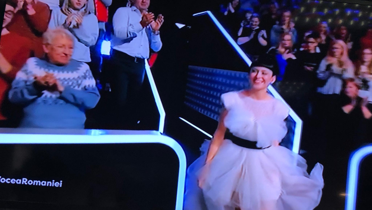 Stupoare în direct la Pro TV. Cum a apărut îmbrăcată Irina Rimes la finala Vocea României