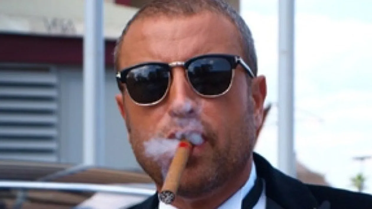 Tace si face! Botezatu si-a gasit sufletul-pereche, dar nu scoate un cuvant despre asta: Nu-mi doresc nici in vise sa ... 