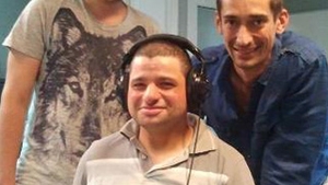 Il mai tineti minte pe "Omul Drujba" de la "Romanii au talent"? Acum ii ajuta pe cei de la casa de copii unde a crescut si filmeaza pentru "Las Fierbinti"