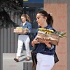 Monica Doroftei a prins „captura” zilei. Soția campionului aleargă ca o furnicuță pentru aprovizionarea familiei