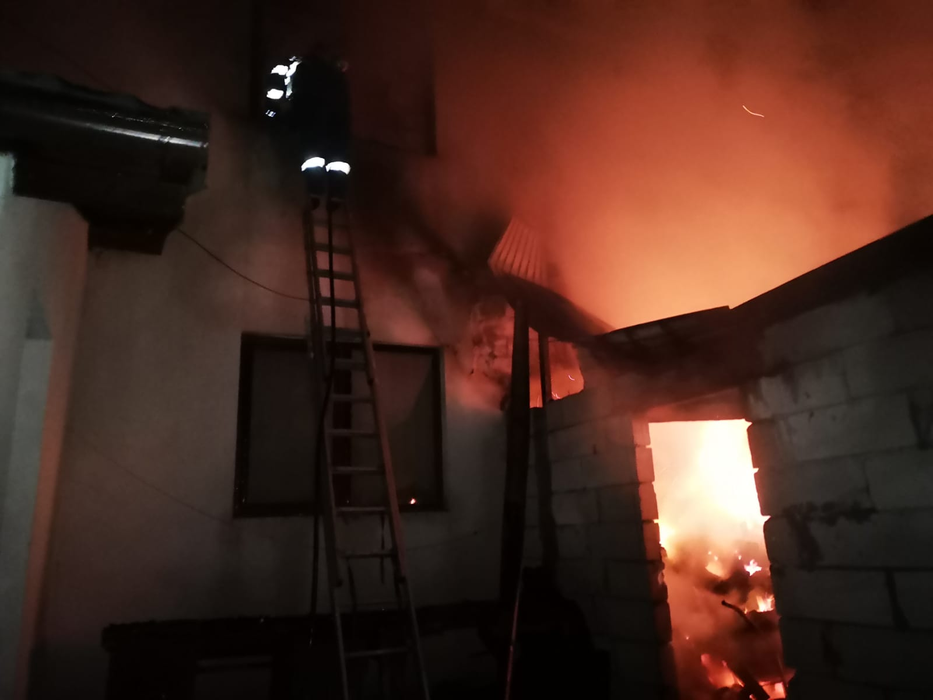 Primărie din Argeș, incendiată. Poliția este în alertă și îi caută pe autori