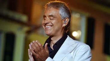Tenorul italian Andrea Bocelli s-a casatorit! Cum arata sotia sa, Veronica Berti