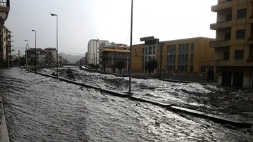 Ploile si alunecarile de teren au facut ravagii in Italia - Cel putin trei morti