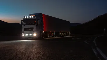 „Pățania” unui șofer român de TIR, în Olanda. Ce a pățit, după ce a ignorat semnele de oprire, pe A7