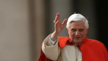 Papa Benedict al XVI-lea a murit! Vaticanul a făcut tristul anunț
