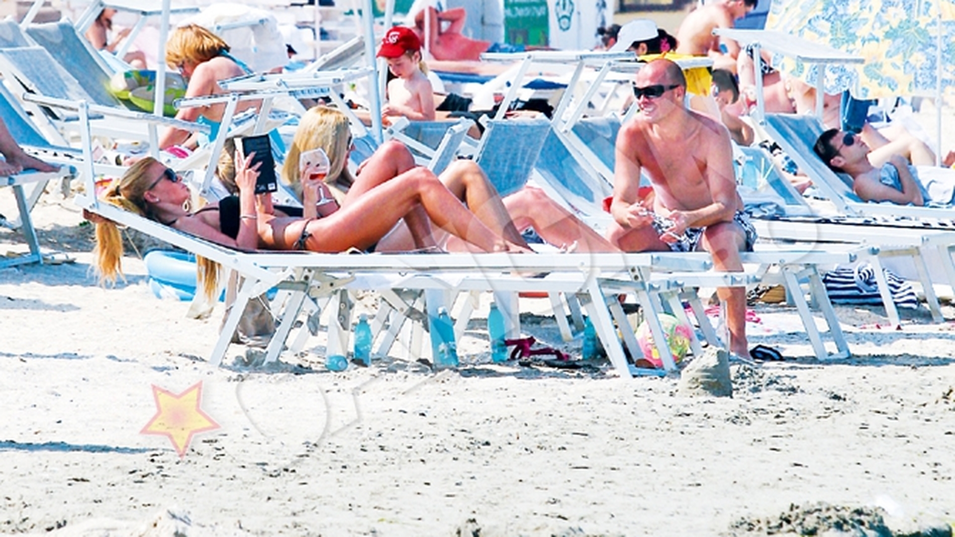 La soare te puteai uita, dar la Marina ba! Uite ce sexy e pe plaja