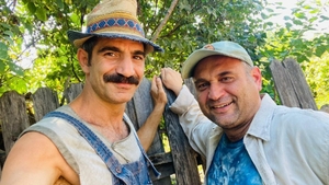 Celentano din Las Fierbinţi a demisionat după 15 ani! Vedeta Pro TV s-a lăsat de teatru şi nu vrea să mai audă de scenă