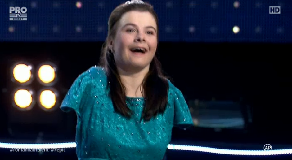 Lorelai Moşneguţu, fericită după ce s-a calificat în finala "Românii au talent"