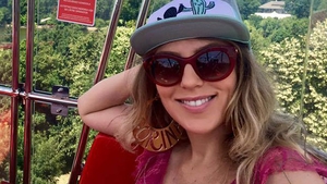 Abia s-a despărţit de soţ dar...Corina se gândeşte la încă un copil!