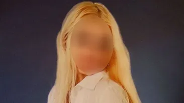 Acuzatii GRAVE! O blonda celebra ascunde un trecut rusinos: A fost dansatoare intr-un club de striptease!