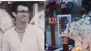 Ce a apărut la mormântul lui Sebastian Olariu, tânărul ucis de Vlad Pascu. Gestul făcut de familia devastată de durere a stârnit lacrimile tuturor românilor