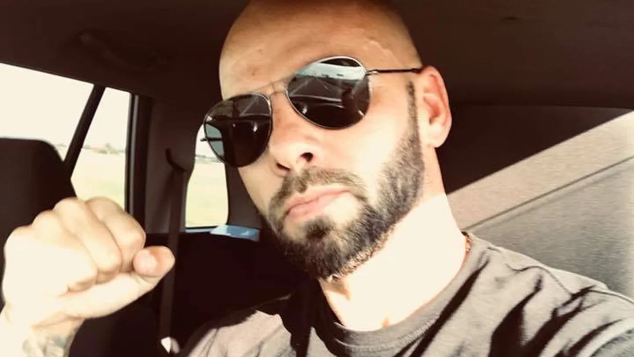 Giani Kiriță a mers la Mănăstirea Prislop! Cu cine s-a fotografiat în curtea lăcașulului de cult