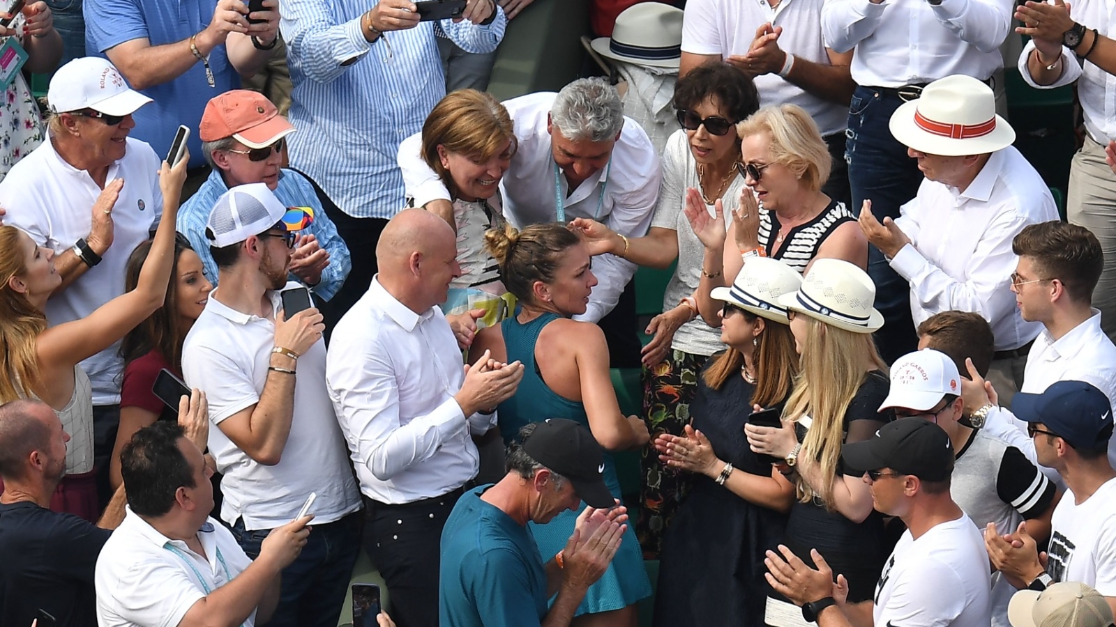 Reacția fermă a lui Stere Halep, după ce fiica lui, Simona Halep, a primit decizia TAS în cazul de dopaj: „Multe voci au condamnat-o. Numai părinte să nu fii”