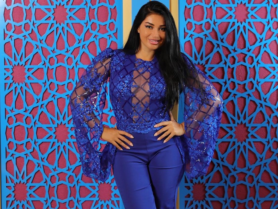 Elena Ionescu, apel disperat după ce i-a fost spart contul de Instagram: “Hackerul mă șantajează în acest moment! Dacă aveți ceva soluții, le aștept pe privat”